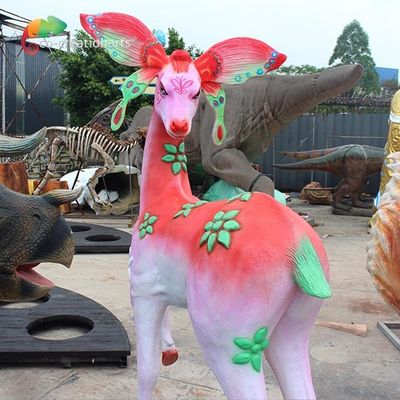 テーマ パークのためのカスタマイズ可能なガラス繊維のシカをつけること